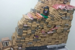 Polícia Militar apreende 690 quilos de maconha e recupera veículo no Oeste do estado

