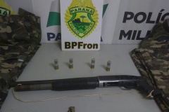 Droga, arma e munições são apreendidas pelo BPFron em Guaíra