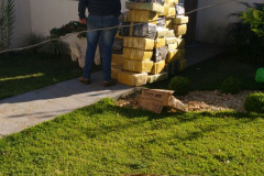 Polícia Militar apreende 993 quilos de maconha em residência no Oeste paranaense