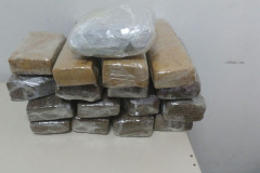 Mala contendo 18 quilos de maconha é apreendida pela PM na rodoviária de Curitiba

