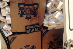 Veículo com 50 caixas de cigarros é apreendido em Toledo