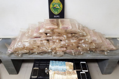 BOPE encontra em tanque de combustível de carro carga de cocaína que poderia render mais de R$ 1 milhão