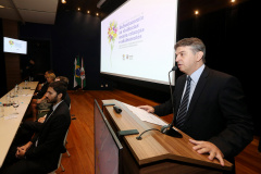 Secretária da Família e Desenvolvimento Social, Fernanda Richa, participa da abertura do II Seminário Estadual de enfrentamento às violências contra crianças e adolescentes e fortalecendo as comissões regionais para o trabalho intersetorial, junto com o Del