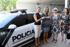 A governadora Cida Borghetti sancionou nesta quinta-feira (20), no Palácio Iguaçu, a Lei 107/2018 que institui no Paraná as Patrulhas Maria da Penha, no âmbito da Polícia Militar, para atuar no enfrentamento da violência contra as mulheres.  -  Curitiba, 20/12/2018  -  Foto: Orlando Kissner/ANPr