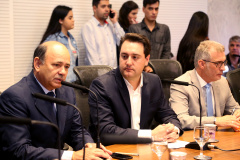 Governador Carlos Massa Ratinho Jr acompanha o balanço da operação verão junto com o secretário de segurança general Luiz Felipe Carbonell.Foto de Gilson Abreu/ANPr14.03.2019