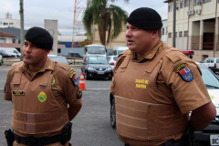 Curitiba, 27 de março de 2019. Policiais Salvam Idosa de Ataque de Cachorros.