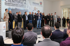 O governador Carlos Massa Ratinho Júnior dá posse nesta segunda-feira (22) a mais de 90 peritos oficiais, no Palácio Iguaçu. Os profissionais integrarão o efetivo da Polícia Científica do Paraná e, após formação, serão distribuídos no Estado, conforme a necessidade. Curitiba, 22/07/2019 -Foto: Geraldo Bubniak/ANPr