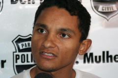 Juliano Marins de Almeida, 32 anos, suspeito de manter em cárcere privado e estuprar a ex-companheira