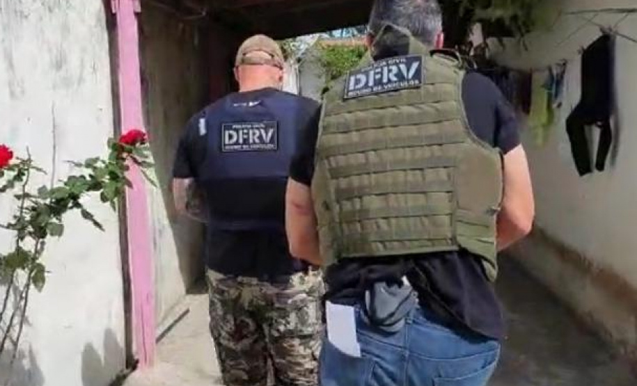 PCPR prende 19 pessoas envolvidas em furtos e roubos de veículos em Curitiba e RMC