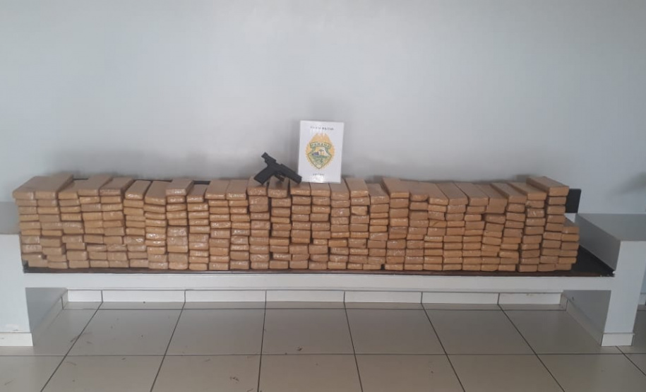 Em situações distintas, mais de 156 quilos de drogas são apreendidos pela PM no Centro-Sul do estado