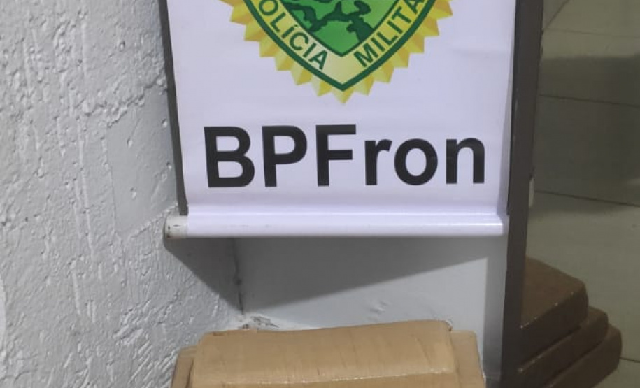 Diversos tabletes de maconha são apreendidos durante a operação Muralha/Hórus