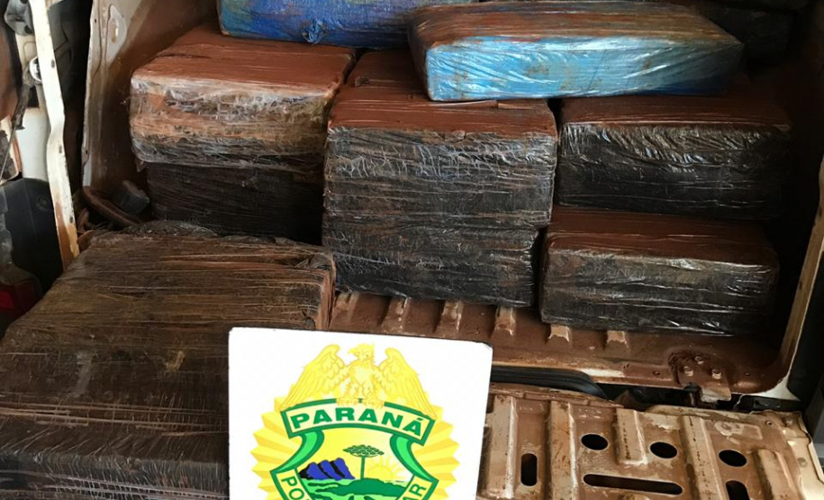 BPFron apreende cerca de 750 quilos de maconha e veículo abandonado, em Guaíra, no Oeste do Estado