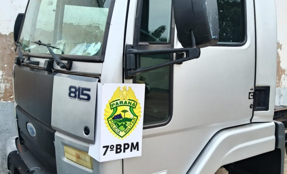 PM recupera caminhão e faz diversas apreensões no Noroeste do estado