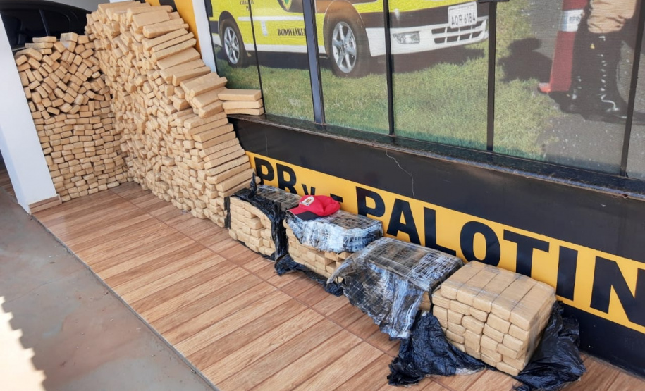 BPRv apreende quase meia tonelada de maconha durante patrulhamento na PR 364, em Palotina (PR)