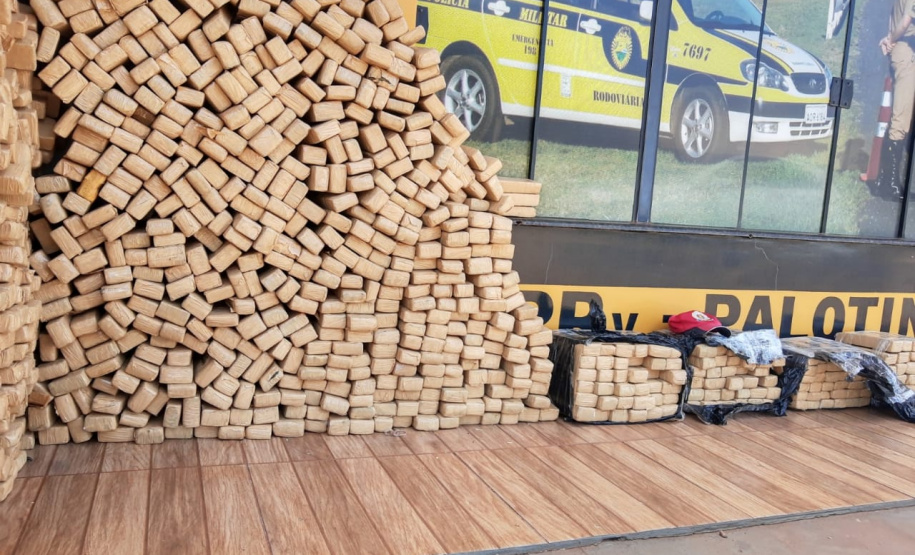 BPRv apreende quase meia tonelada de maconha durante patrulhamento na PR 364, em Palotina (PR)