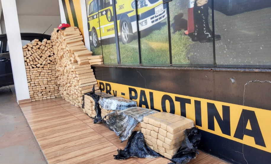 BPRv apreende quase meia tonelada de maconha durante patrulhamento na PR 364, em Palotina (PR)