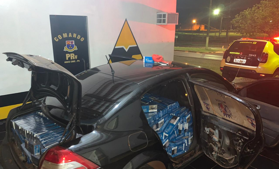 Policiais rodoviários apreendem 10 mil maços de cigarros contrabandeados no Oeste do estado