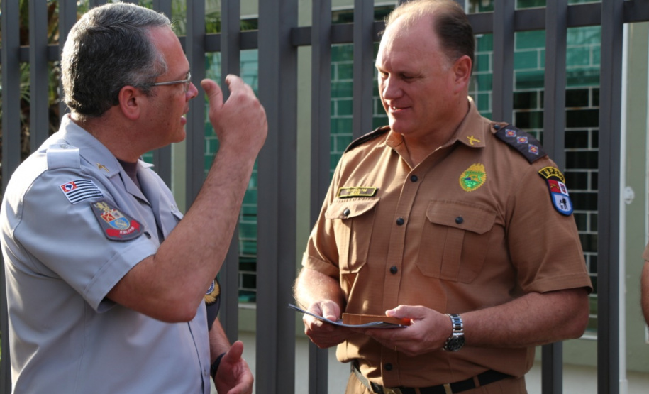 Quartel do Comando-Geral recebe delegação de São Paulo para aperfeiçoamento profissional em Curitiba (PR)