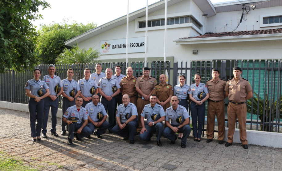 Quartel do Comando-Geral recebe delegação de São Paulo para aperfeiçoamento profissional em Curitiba (PR)