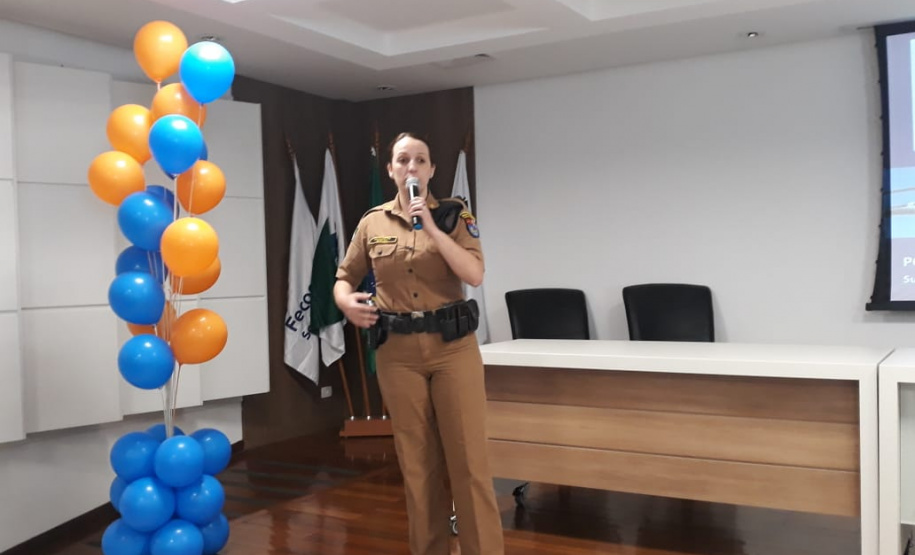 Feira de Profissões no SENAC de Paranaguá conta com a presença de policiais palestrantes