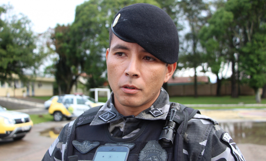 PMs de folga resgatam homem que caiu com carro em rio na divisa entre Paraná e Santa Catarina