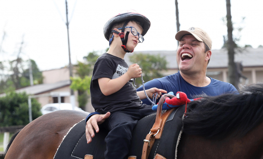 Equoterapia ofertada pela PM já beneficiou 5 mil pessoas
