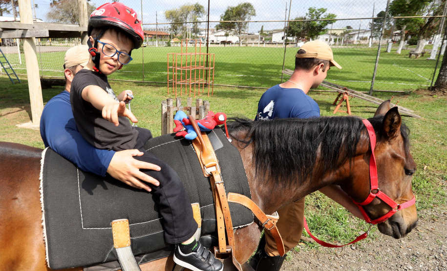 Equoterapia ofertada pela PM já beneficiou 5 mil pessoas