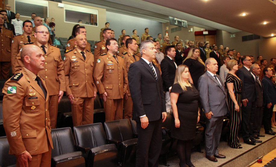 Com entrega de medalhas, o Centro de Educação Física e Desportos da PM comemora 28 anos de criação em Curitiba