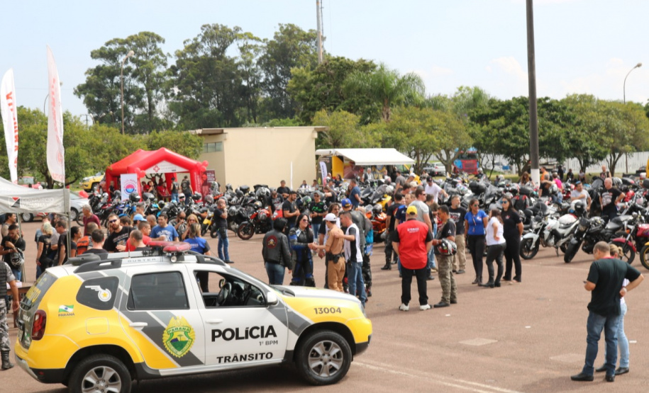 Mais de 200 pessoas se reúnem na 5ª Edição do Passeio Motociclístico do Pelotão de Trânsito em Ponta Grossa (PR)