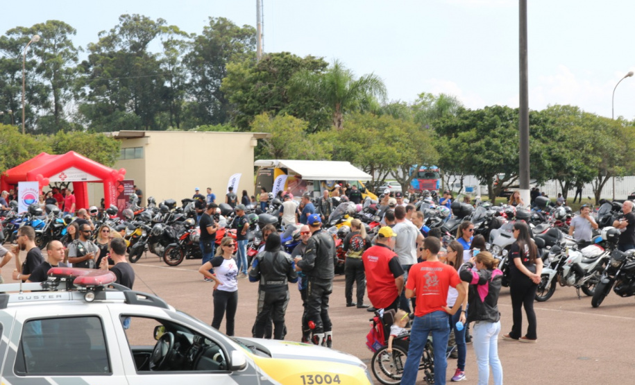 Mais de 200 pessoas se reúnem na 5ª Edição do Passeio Motociclístico do Pelotão de Trânsito em Ponta Grossa (PR)