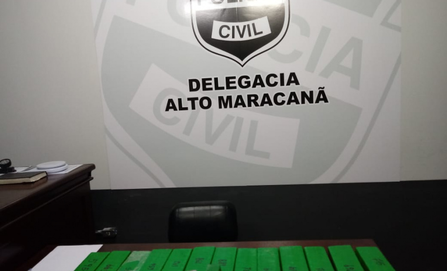 PCPR prende casal em flagrante por tráfico de drogas em São José dos Pinhais