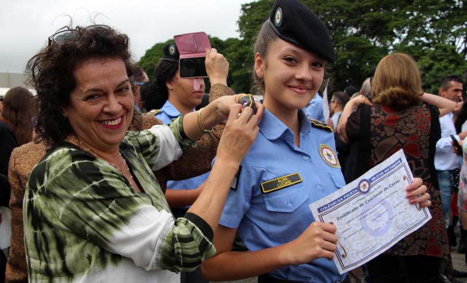 Secretário prestigia solenidade em comemoração a formatura do Ensino Médio do Colégio da Polícia Militar