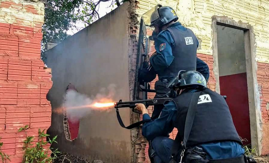Policiais militares de Cianorte (PR) concluem curso de Operações de Choque em Campo Grande (MS)