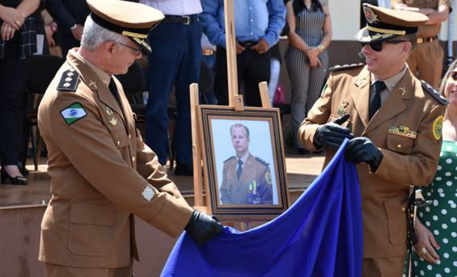 Batalhão de Rolândia (PR) recebe novo Comandante durante solenidade