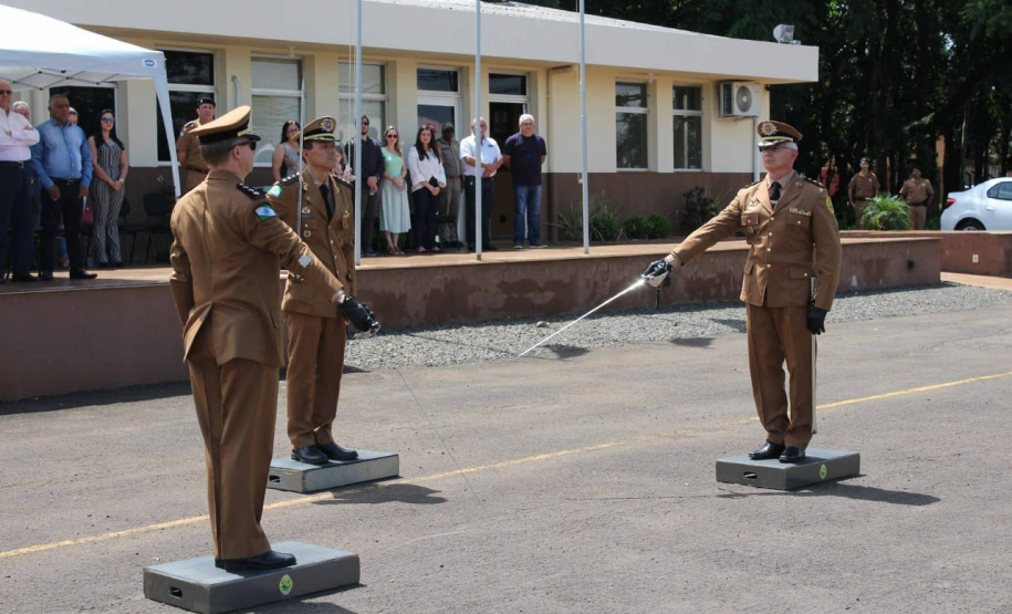 Batalhão de Rolândia (PR) recebe novo Comandante durante solenidade