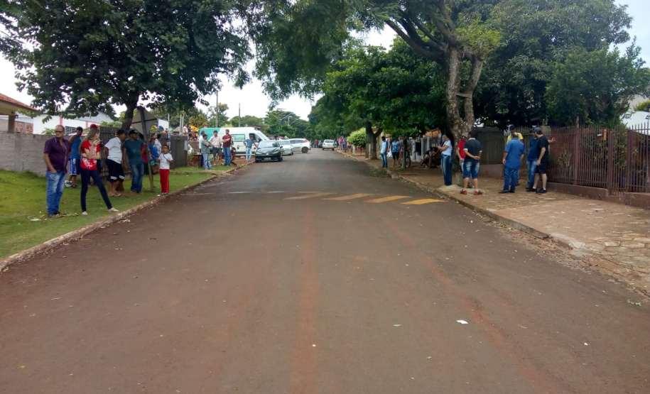 Após mais de 24 horas de negociação, PM liberta reféns e prende homem em Cafelândia (PR)