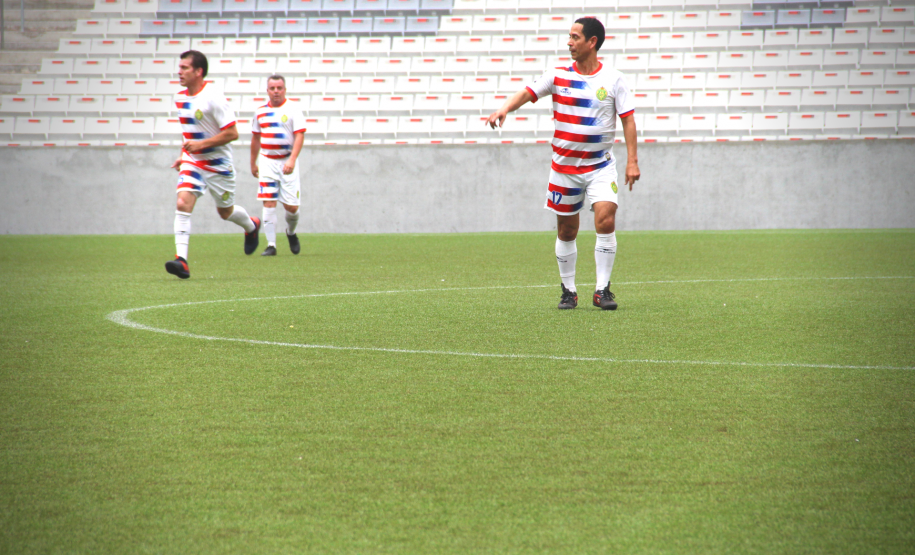Secretário participa da Operação Gol, campeonato de futebol que arrecada alimentos e brinquedos