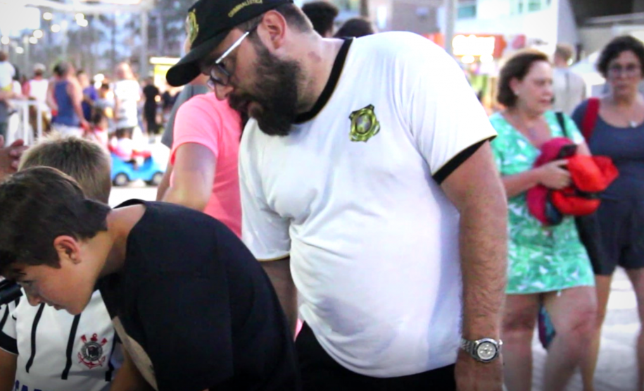 Polícia Científica apresenta vestígios de cena de crime e equipamentos, na orla de Caiobá, no litoral do Paraná