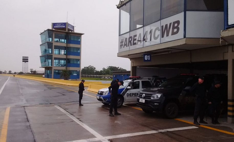 Agentes penitenciários da RMC passam por capacitação em direção defensiva e evasiva