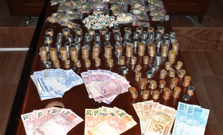 Seis pessoas são encaminhadas e drogas apreendidas durante Operação Regalo em Colombo (PR)