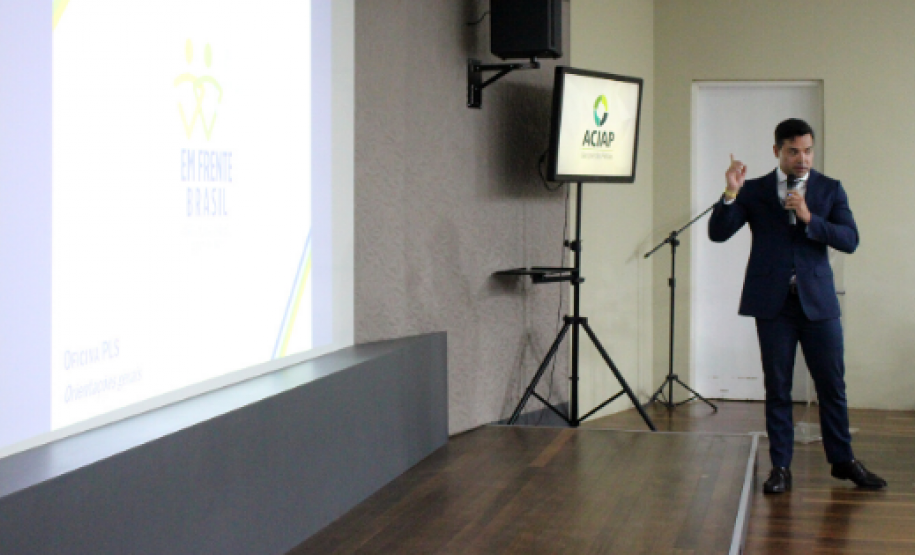 Reunião discute nova fase do projeto São José dos Pinhais