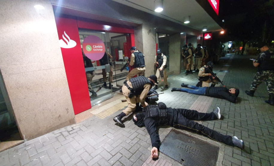 RONE simula roubo a banco no Centro de Curitiba; exercício faz parte do III Curso da unidade