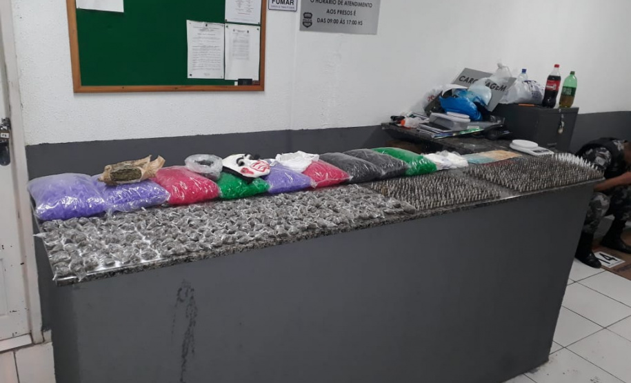 Ação do projeto-piloto Em Frente Brasil resulta na prisão de dois homens e na apreensão de grande quantidade de drogas em São José dos Pinhais (PR)