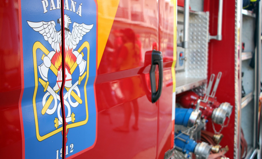 Corpo de Bombeiros recebe novo caminhão para suporte em combate a incêndios e acidentes de trânsito em Guaratuba (PR)
