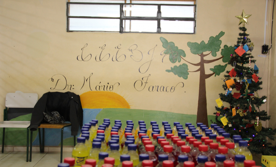 “Natal no Cárcere” leva músicas, orações e lanches aos presos da RMC