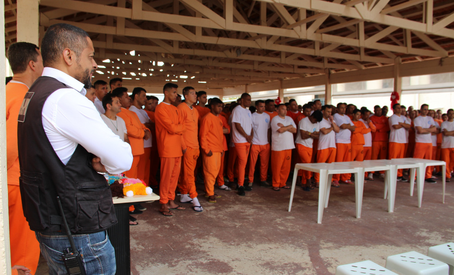 “Natal no Cárcere” leva músicas, orações e lanches aos presos da RMC