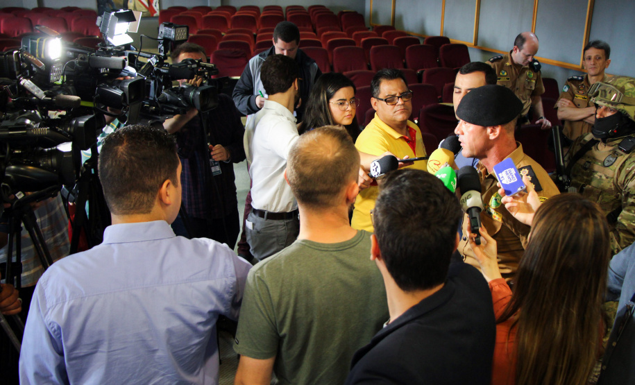 Operação Carnívoro da PM cumpre mandados e prende 29 pessoas em Curitiba, RMC e SC