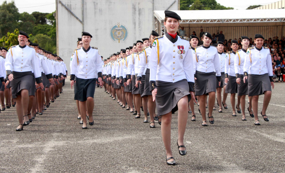 Secretário prestigia solenidade em comemoração a formatura do Ensino Médio do Colégio da Polícia Militar