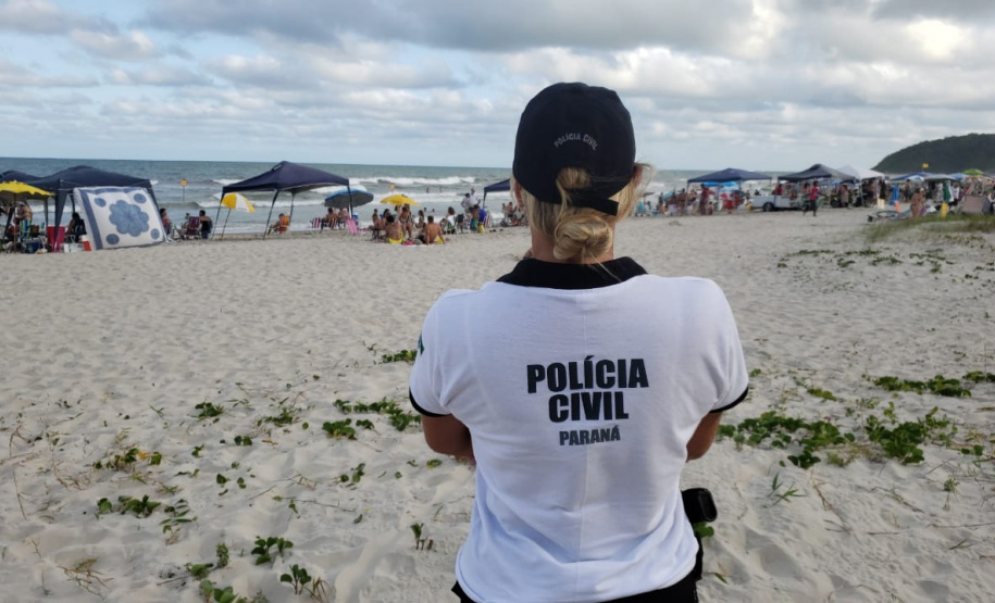 PCPR orienta banhistas a ficarem atentos com pertences na areia da praia