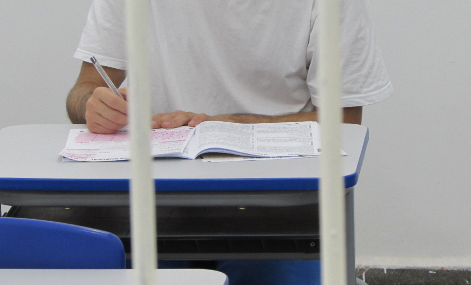 Provas do Enem são aplicadas aos privados de liberdade de todo o Paraná